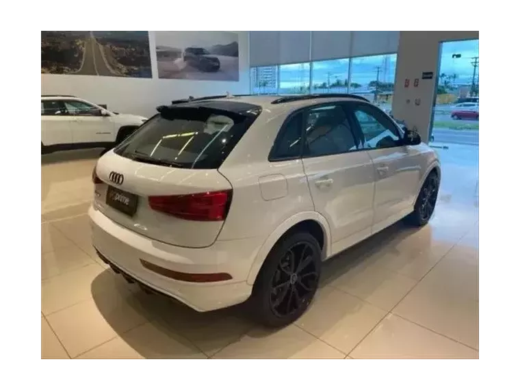 Audi RS Q3 Branco 3