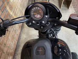 Harley-Davidson Low Rider