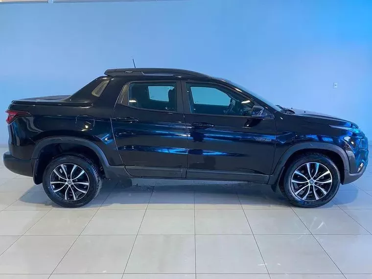 Fiat Toro Preto 4