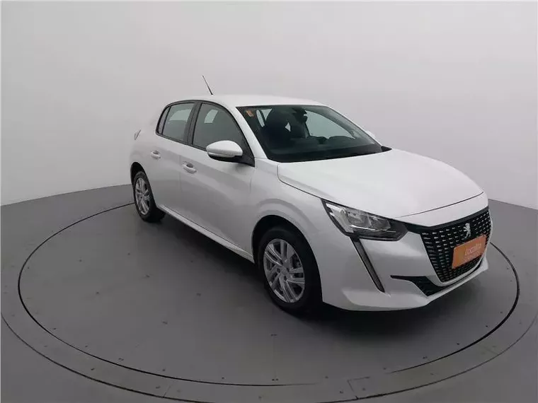 Peugeot 208 Branco 17