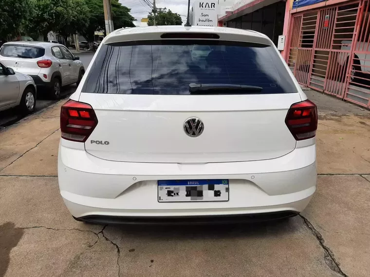 Volkswagen Polo Hatch Branco 2