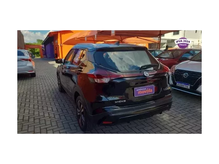 Nissan Kicks Preto 7