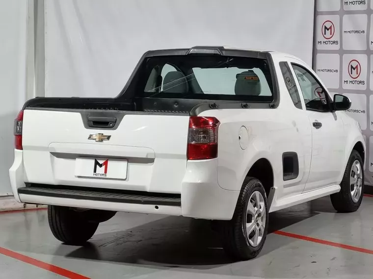 Chevrolet Montana Branco 8