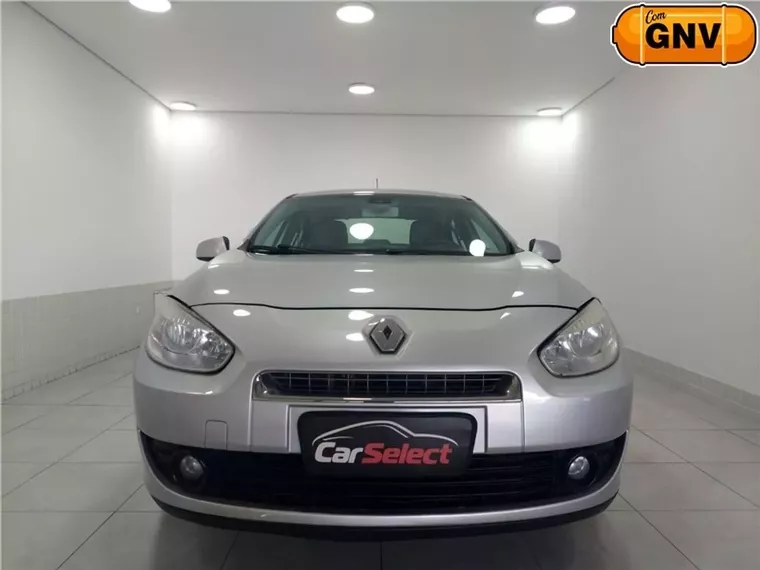 Renault Fluence Prata 11