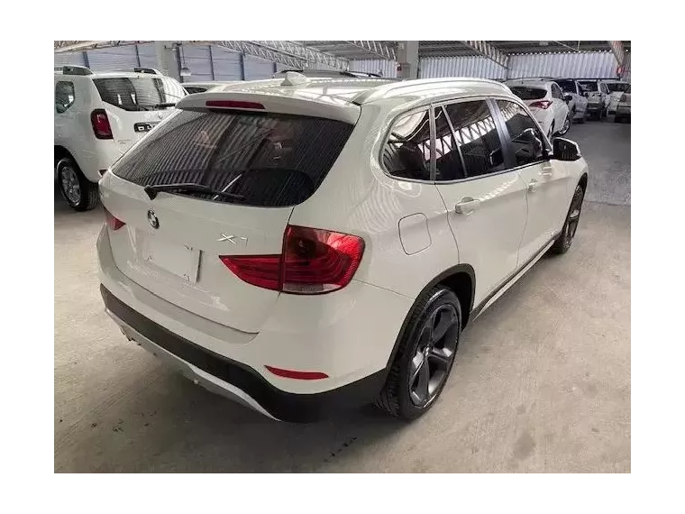 BMW X1 Branco 5