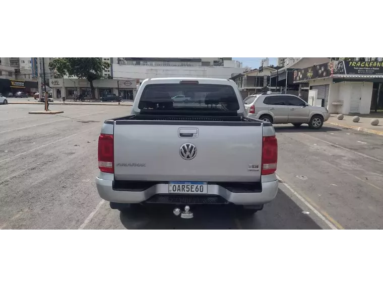 Volkswagen Amarok Prata 4