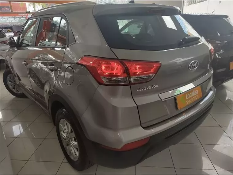 Hyundai Creta Prata 4