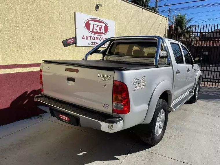 Toyota Hilux Prata 5