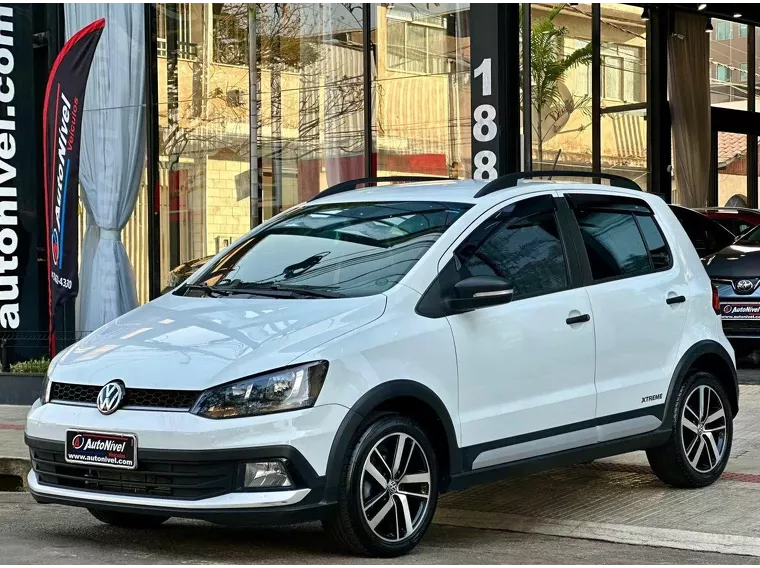 Volkswagen Fox Branco 3