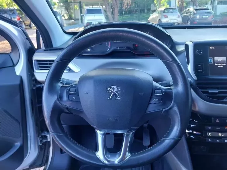 Peugeot 2008 Prata 7