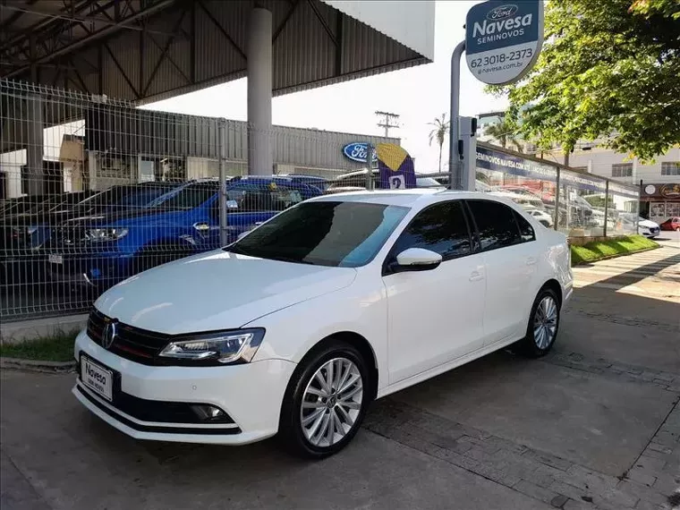 Volkswagen Jetta Branco 8