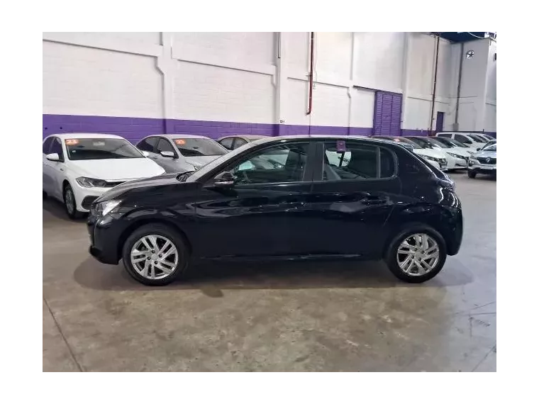 Peugeot 208 Preto 4