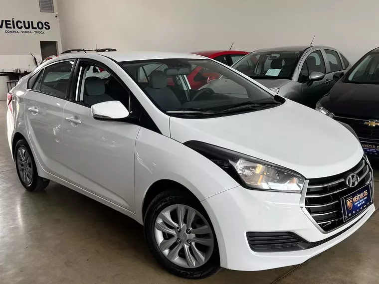 Hyundai HB20S Branco 7