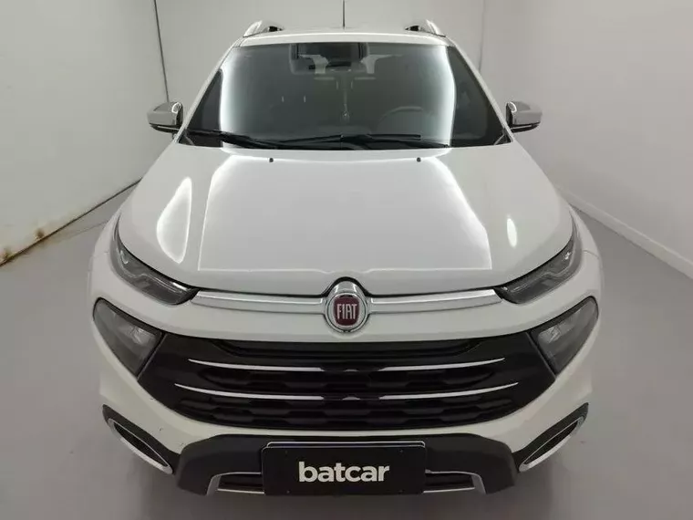 Fiat Toro Branco 13