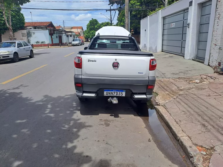 Fiat Strada Branco 4