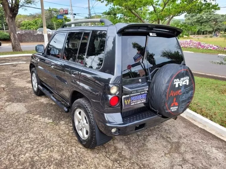 Mitsubishi Pajero TR4 Cinza 9