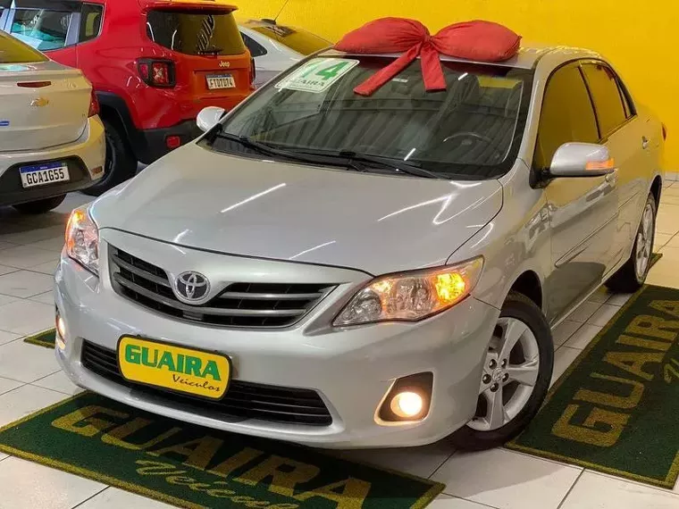 Toyota Corolla Prata 12