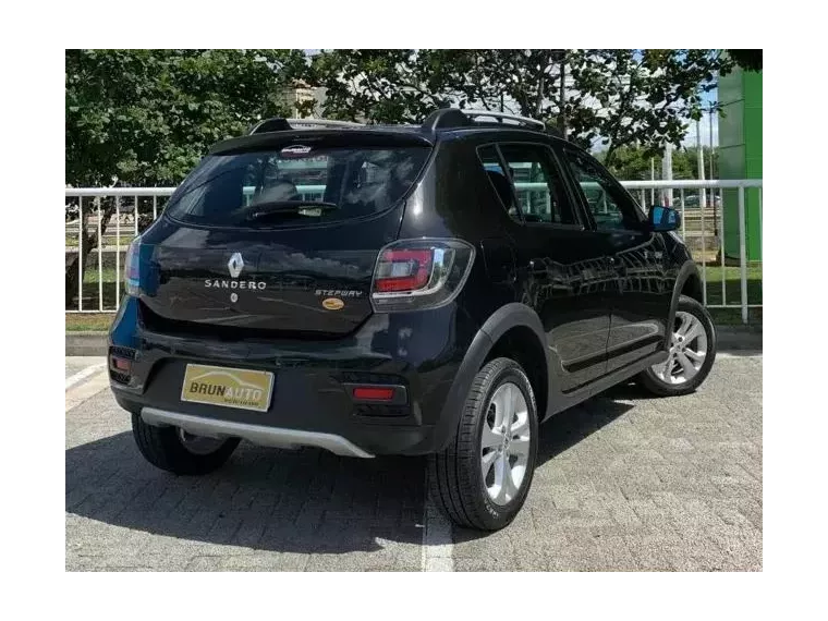 Renault Sandero Preto 8