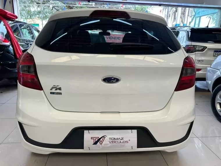 Ford KA Branco 22