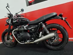Triumph Street Twin