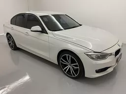 320i