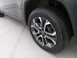 Jeep Commander