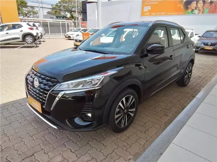 Nissan Kicks Preto 12