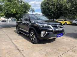 Toyota Hilux SW4
