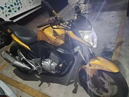 CB 300