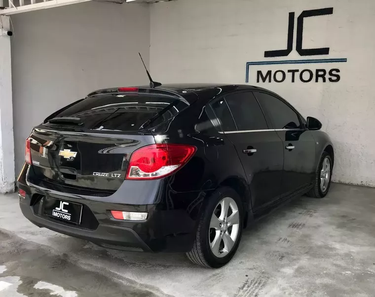 Chevrolet Cruze Preto 6