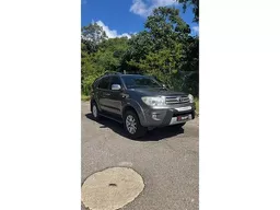 Toyota Hilux SW4