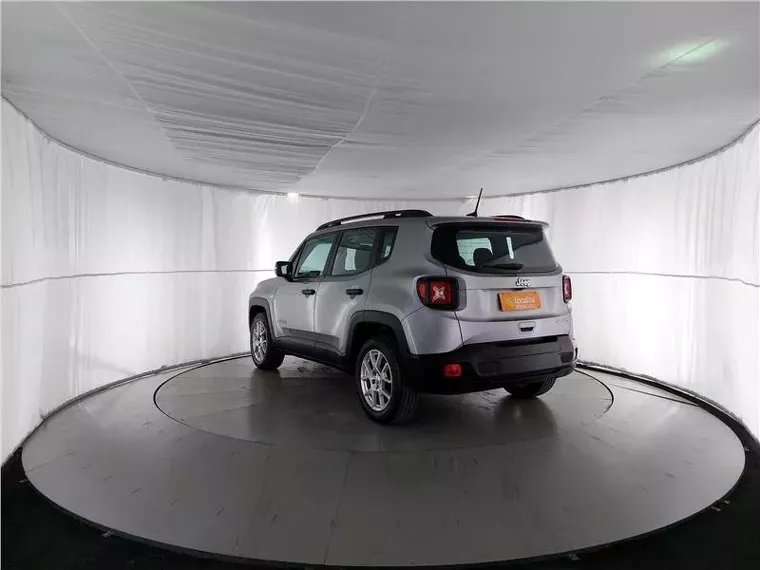 Jeep Renegade Prata 17