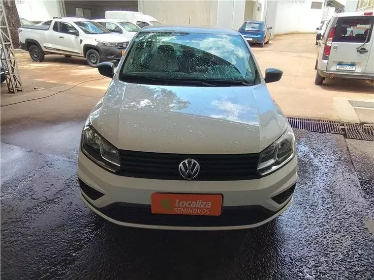 Volkswagen Voyage Branco 4