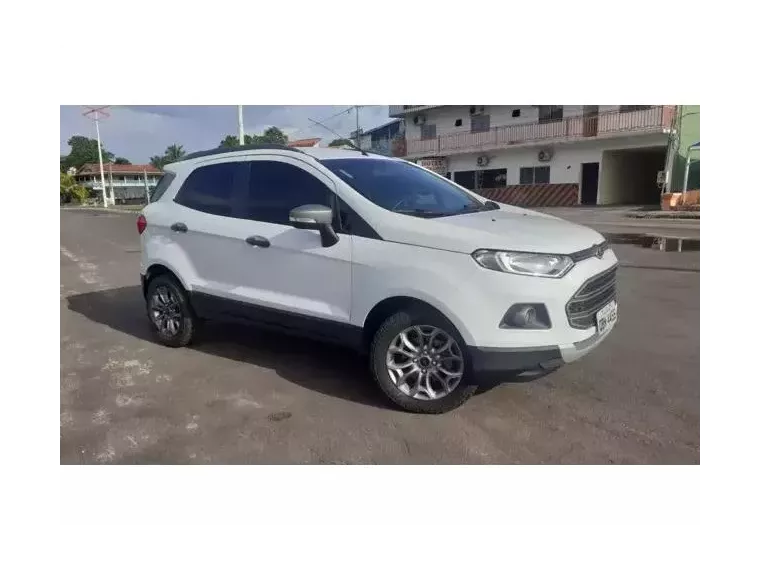 Ford Ecosport Branco 4