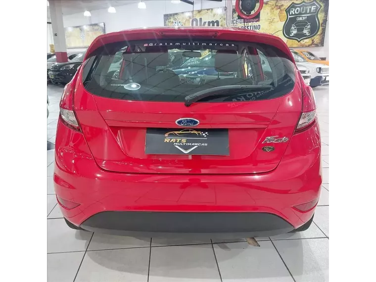 Ford Fiesta Vermelho 12