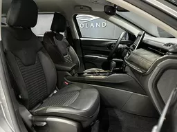 Jeep Commander