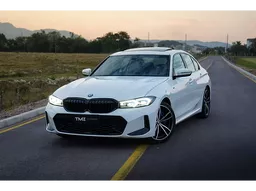 BMW 320i