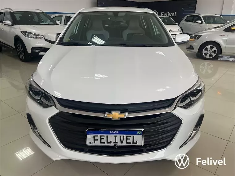 Chevrolet Onix Branco 10