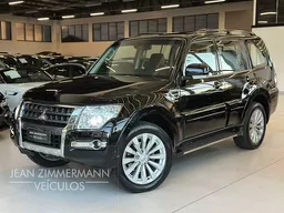 Mitsubishi Pajero Full