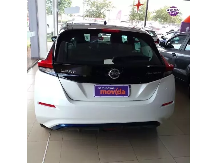 Nissan Leaf Preto 4