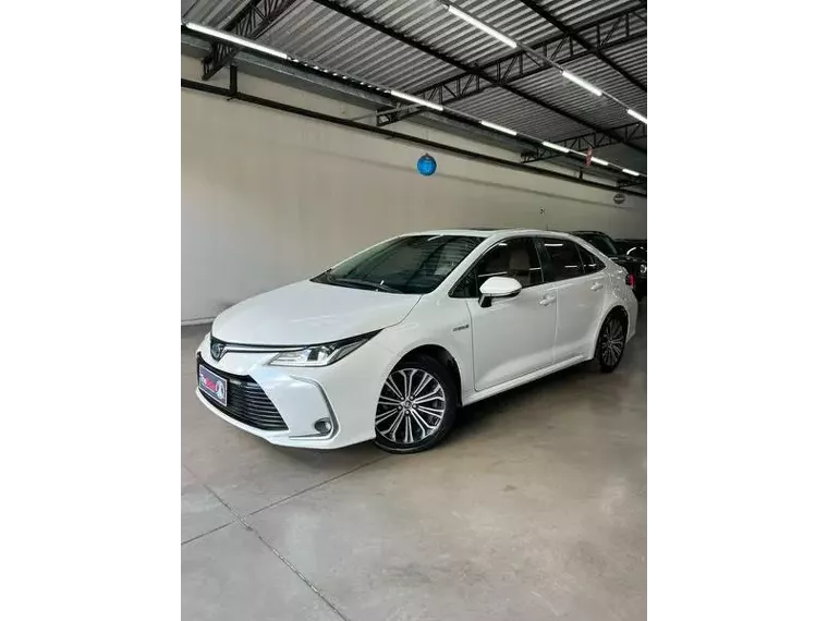 Toyota Corolla Corolla Altis Prem. 1.8 Aut. (Híbrido) 2021