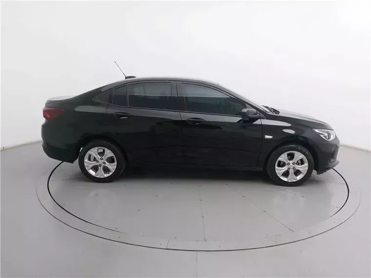 Chevrolet Onix Preto 13