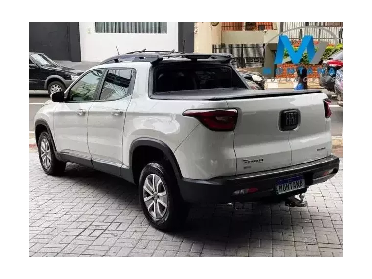 Fiat Toro Branco 1