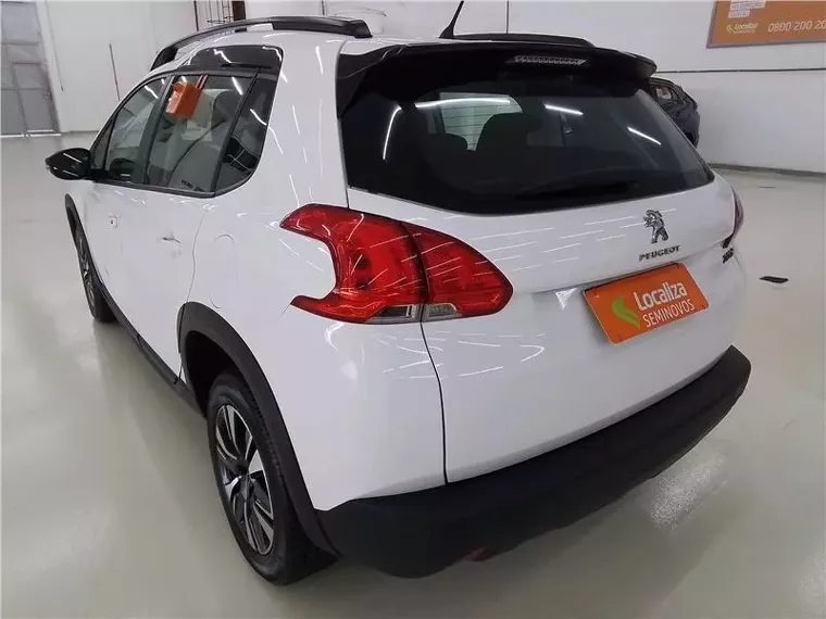 Peugeot 2008 Branco 6