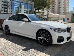 BMW 320i