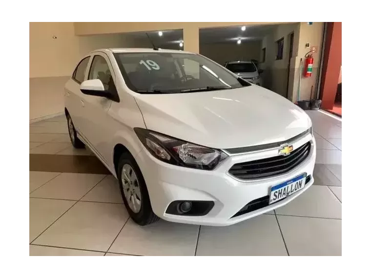 Chevrolet Onix Branco 5