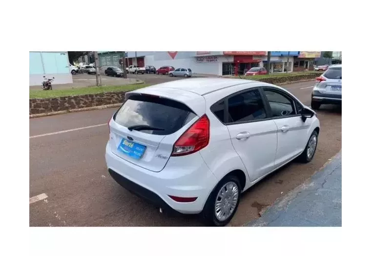 Ford Fiesta Branco 5