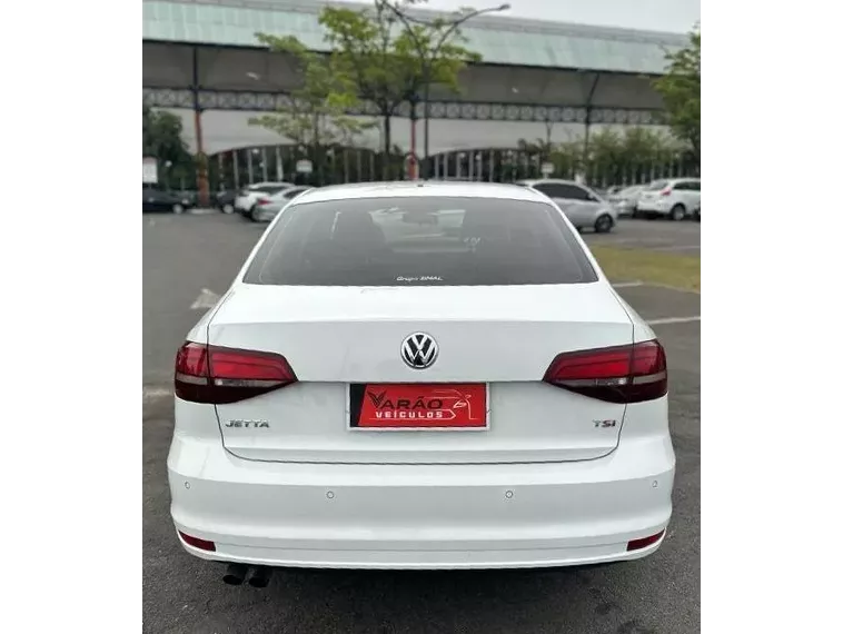 Volkswagen Jetta Branco 14