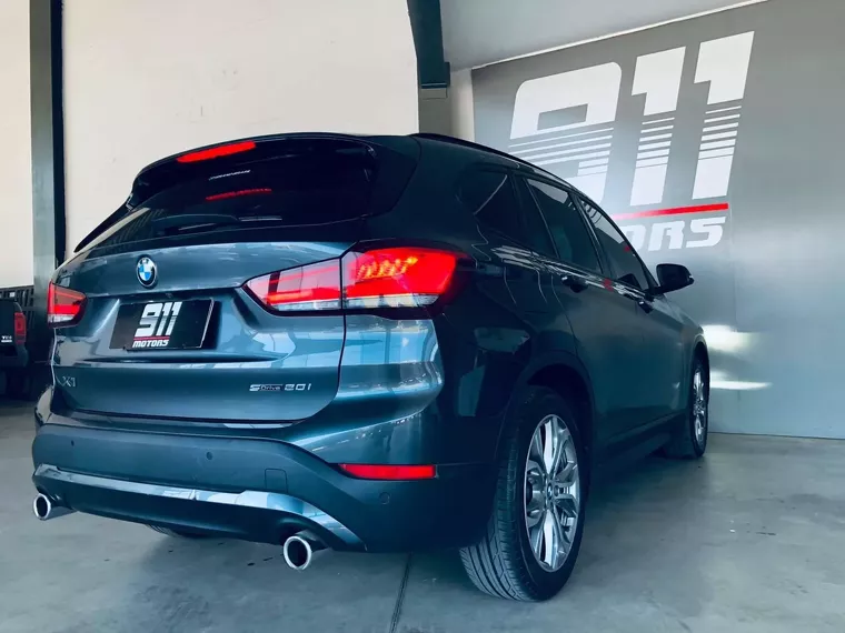 BMW X1 Cinza 11