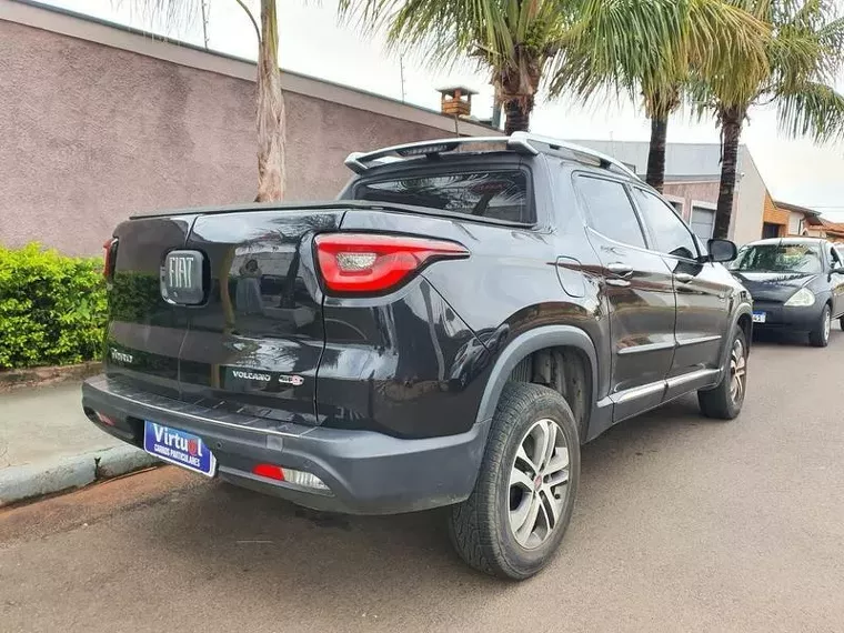 Fiat Toro Preto 7